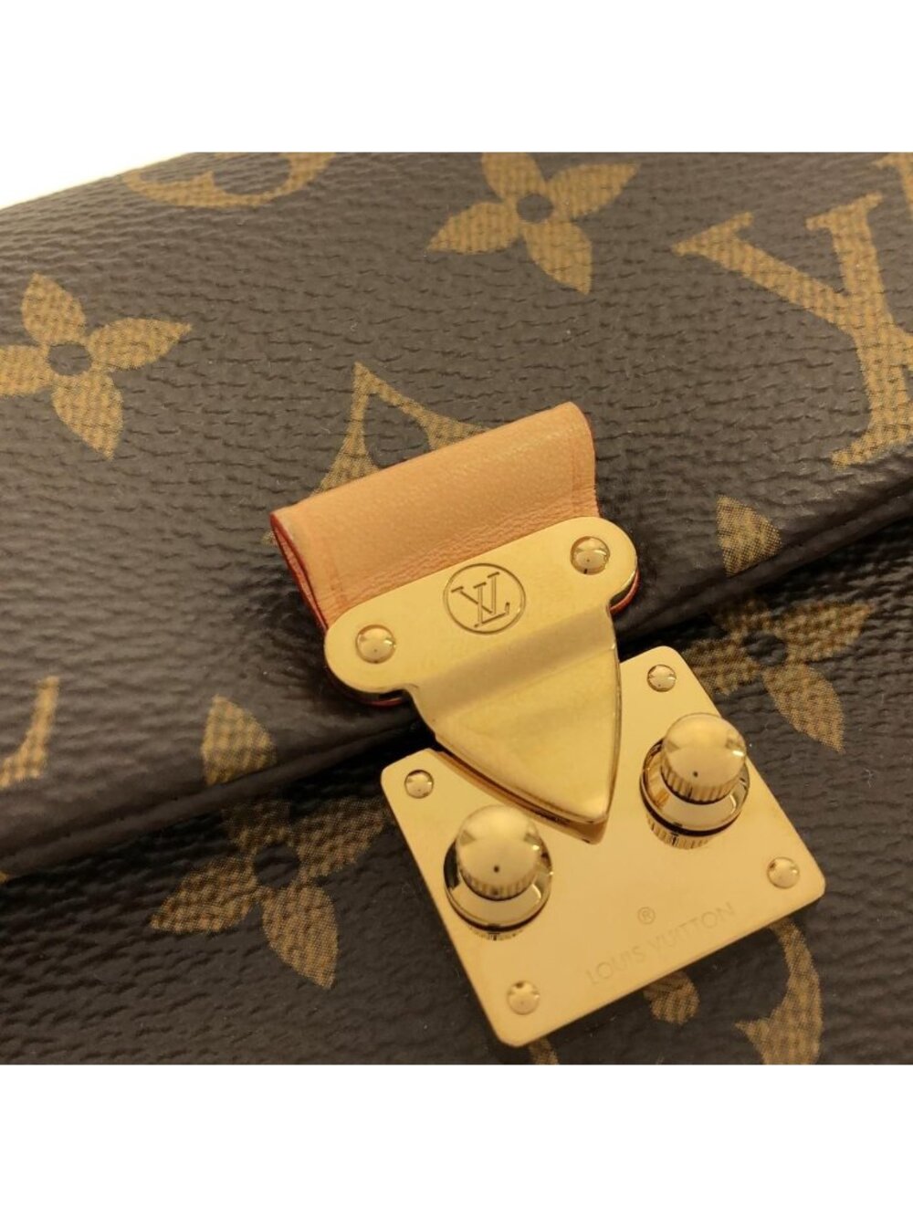 Louis Vuitton Monogram Nano Madeleine View 4